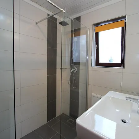 شقة In Salzburger Land With Balcony, Cleaning Included