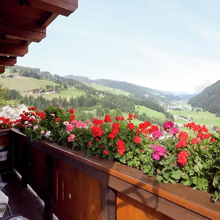In Salzburger Land With Balcony, Cleaning Included شقة